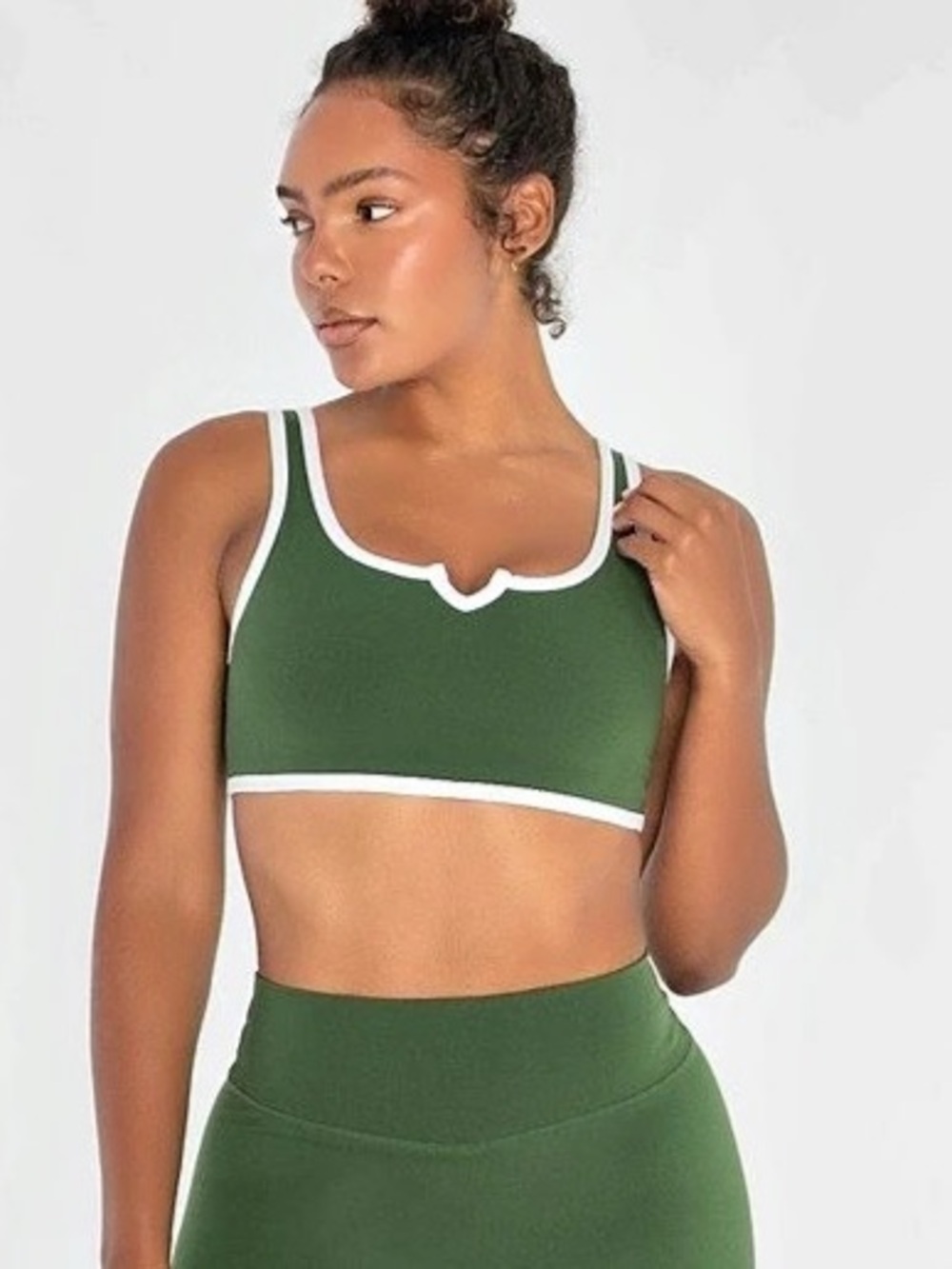 FORM V Scoop Bikini Top Meadow Green White Athletic Size S